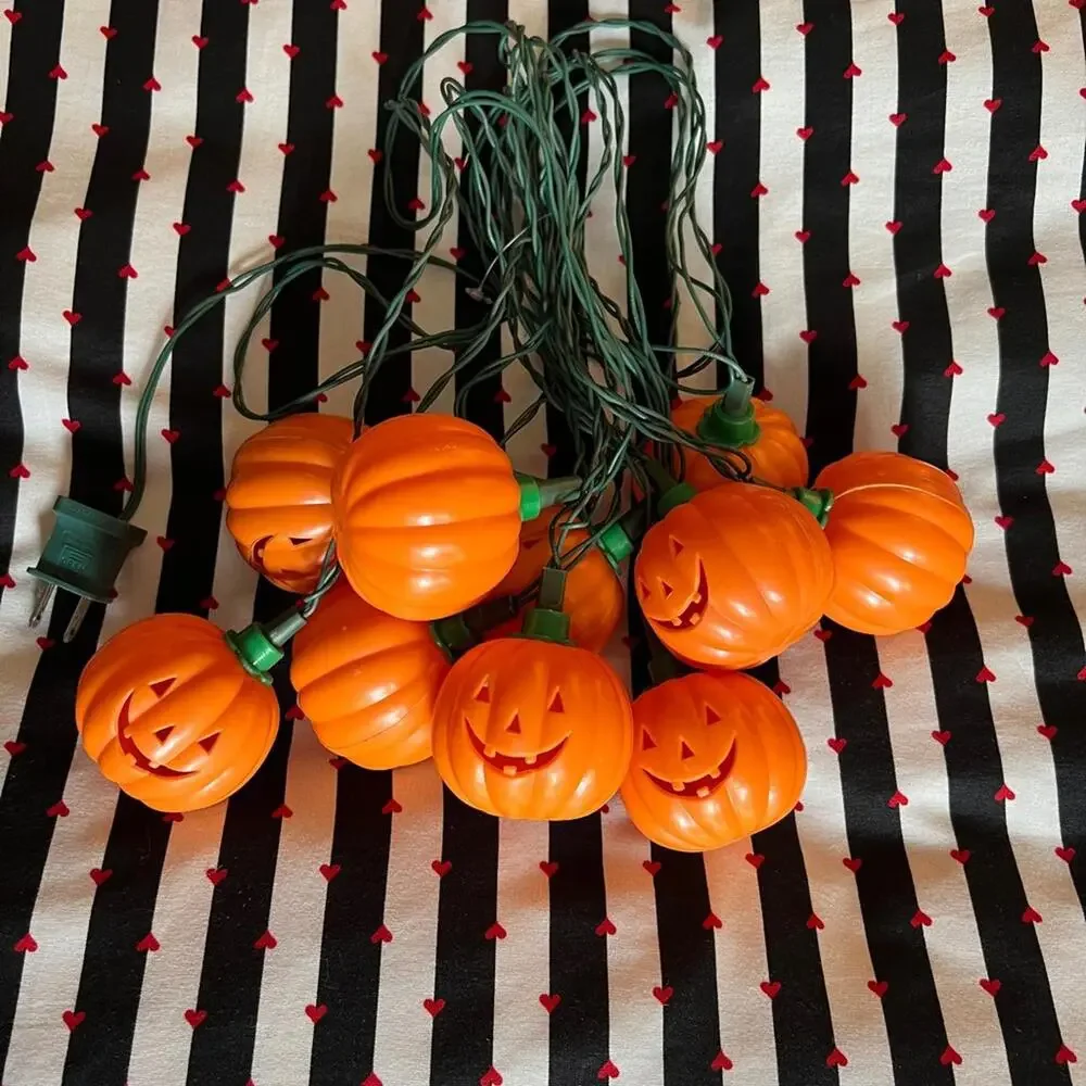 VTG Pumpkin String Lights HALLOWEEN Blow mold style Vintage Happy Face Orange